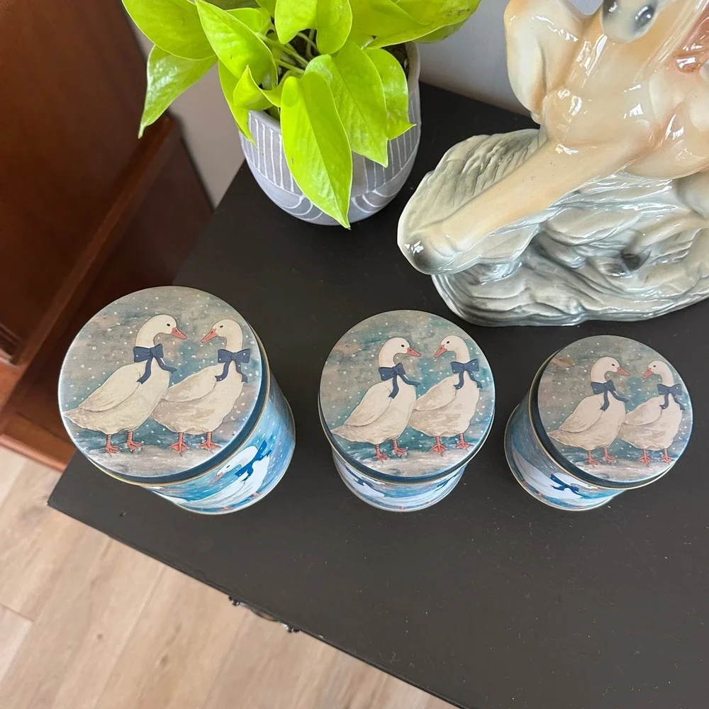 Unbranded vintage set